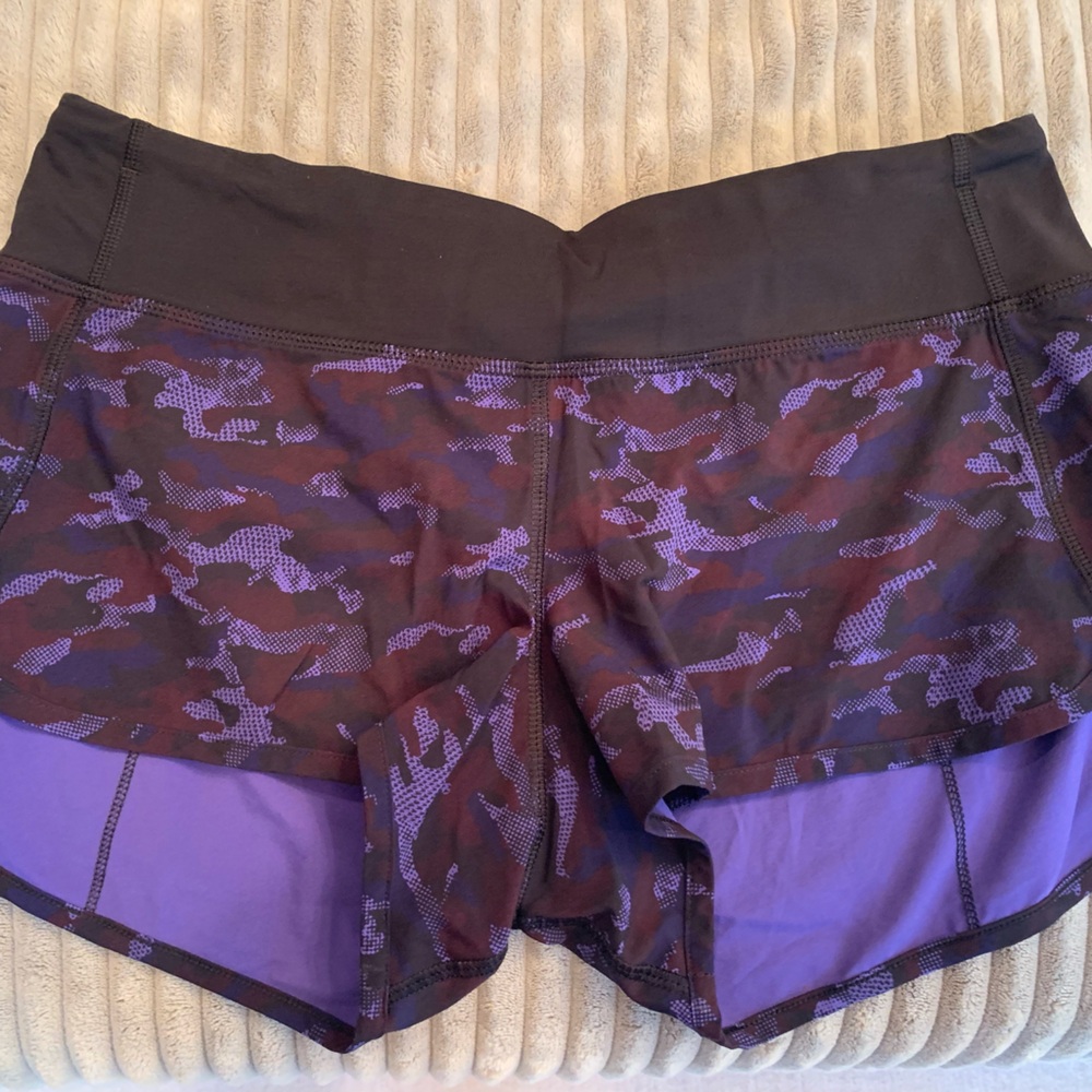 OG Lululemon purple Camo speed short size 6